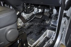mercedes-viano-sound-proofing-021