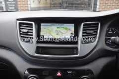 Hyundai Tucson 2015 reverse camera 005