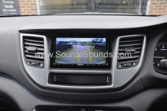 Hyundai Tucson 2015 reverse camera 007