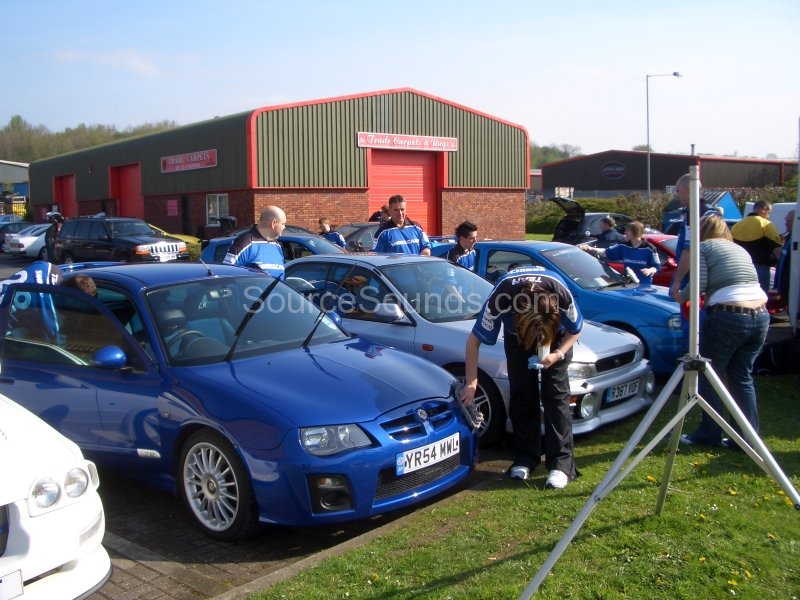 2006-auto-installs-show-005