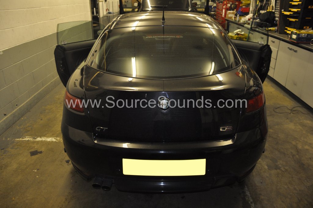 Alfa Romeo GT 2008 bluetooth upgrade 002