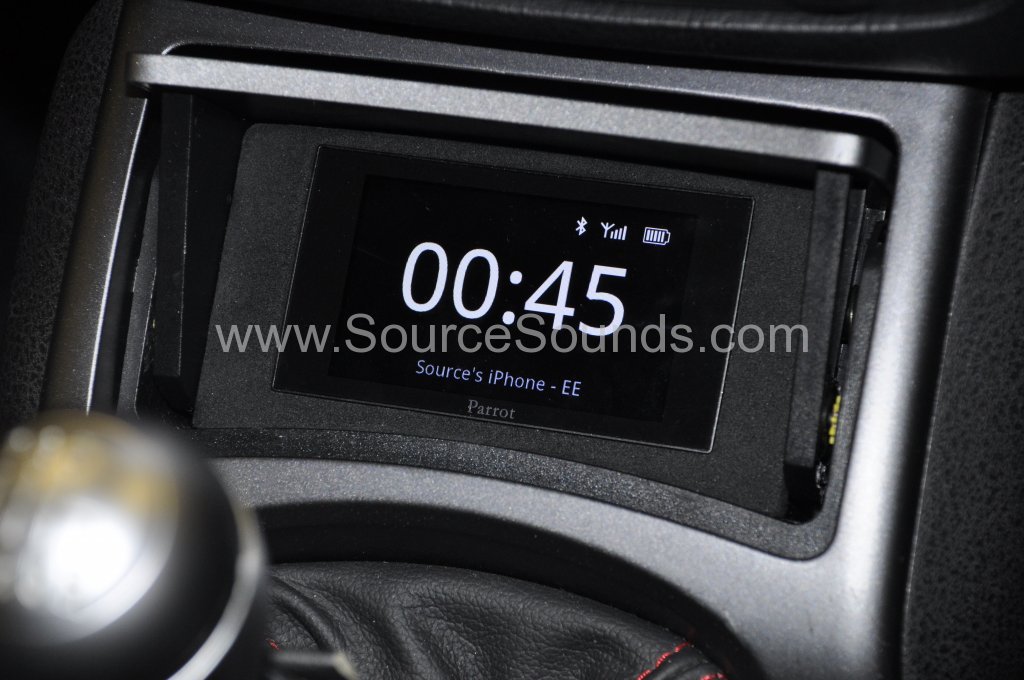 Alfa Romeo GT 2008 bluetooth upgrade 006