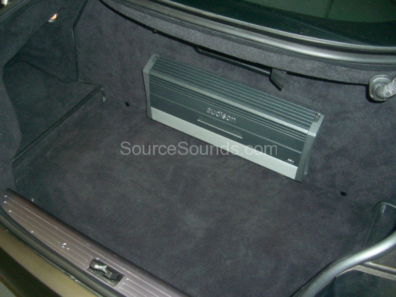 Aston_Martin_DB9resized_Car_Audio_Sheffield_Source_Sounds11