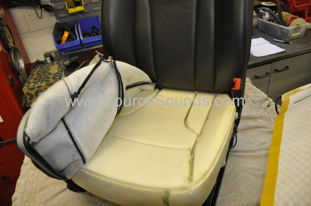 Audi Q5 heated seat upgrade 002