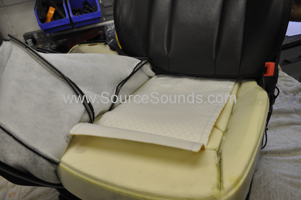 Audi Q5 heated seat upgrade 003