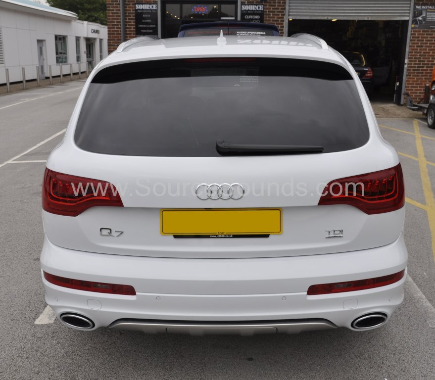 Audi Q7 2014 Rosen headrest upgrade 002