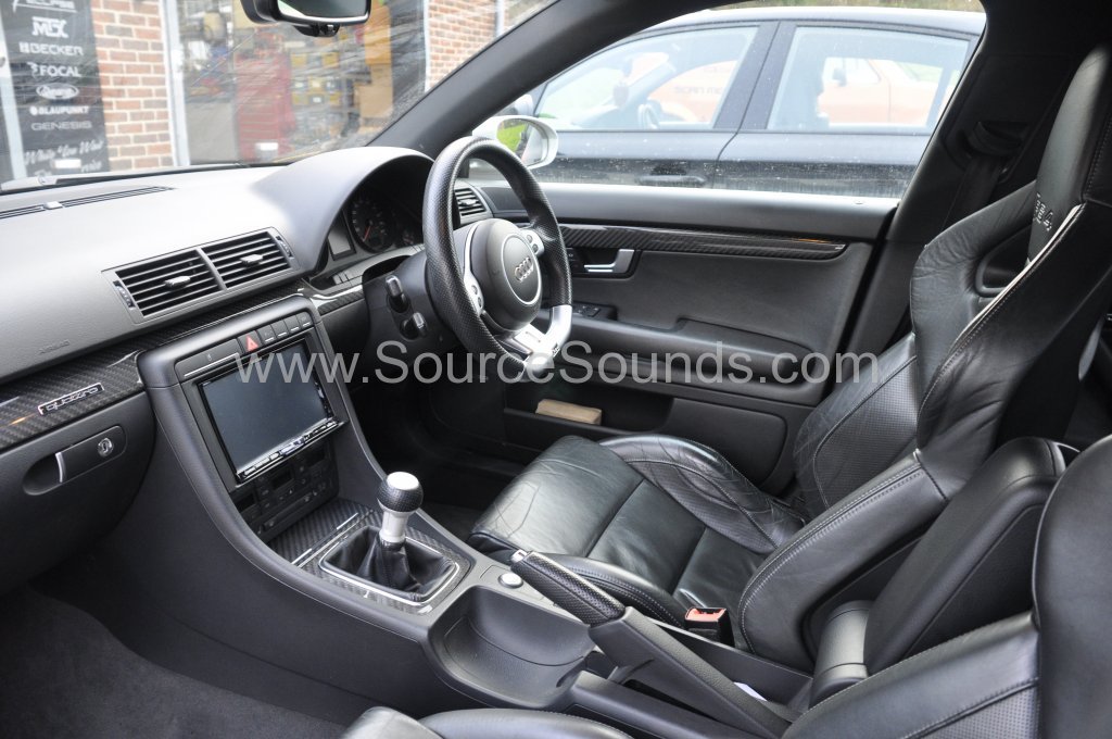 Audi RS4 2006 DAB upgrade 004