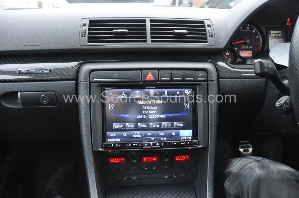 Audi RS4 2006 navigation upgrade 008