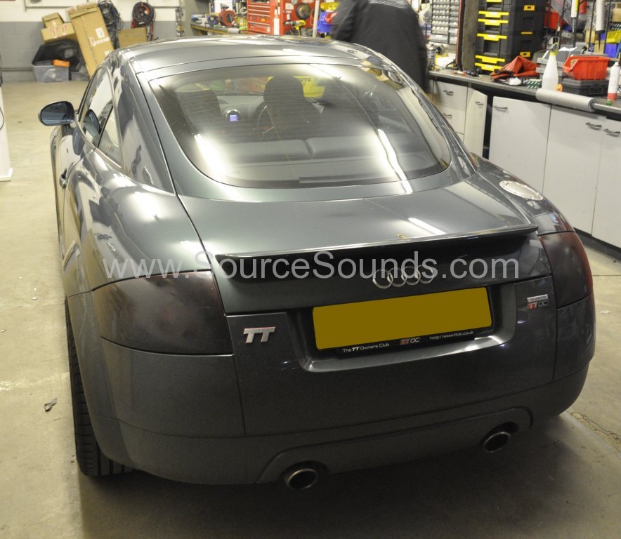 Audi TT 2001 stereo upgrade 002