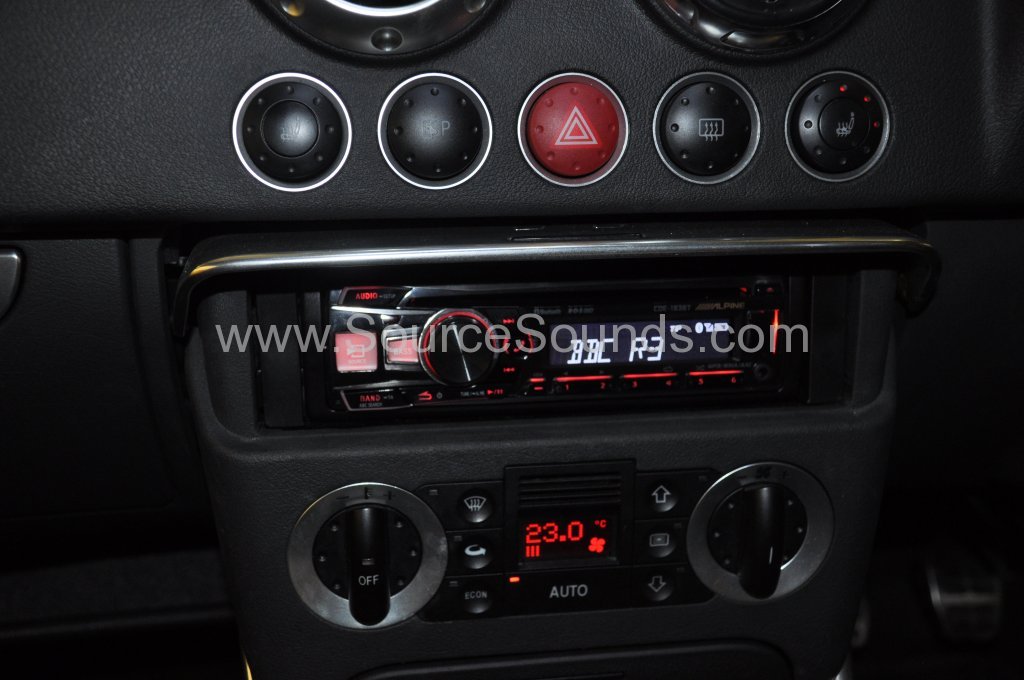Audi TT 2001 stereo upgrade 005