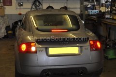 audi-tt-2005-stereo-upgrade-002