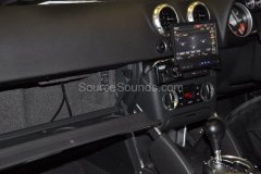 audi-tt-2005-stereo-upgrade-008