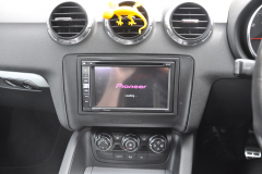 Audi TT 2009 DAB upgrade 004
