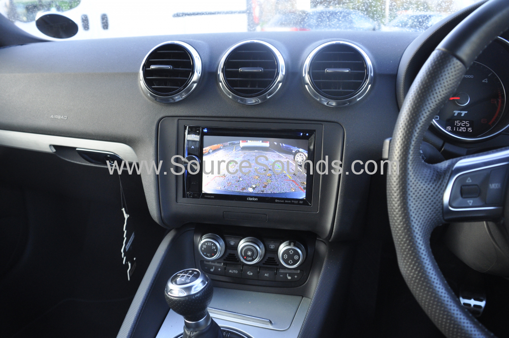 Audi TT 2011 reverse camera upgrade 002