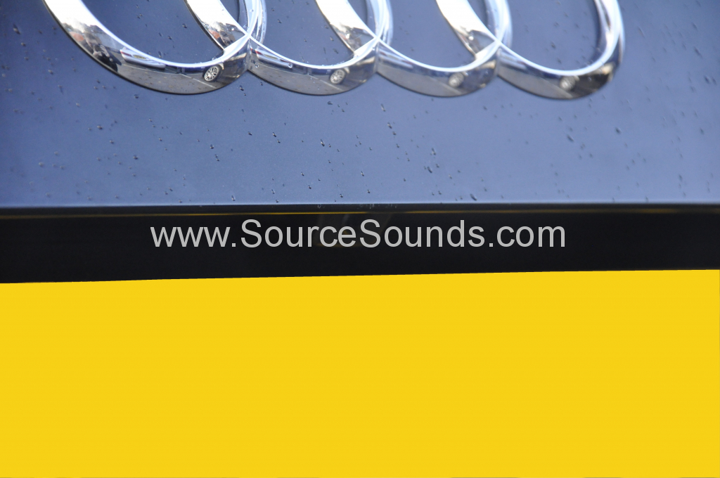 Audi TT 2011 reverse camera upgrade 007