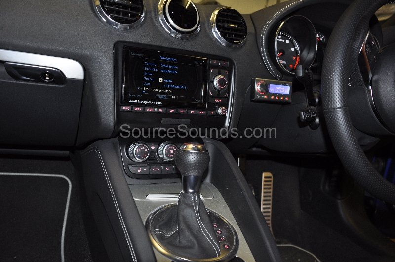 audi-tt-rs-2012-reverse-camera-upgrade-003