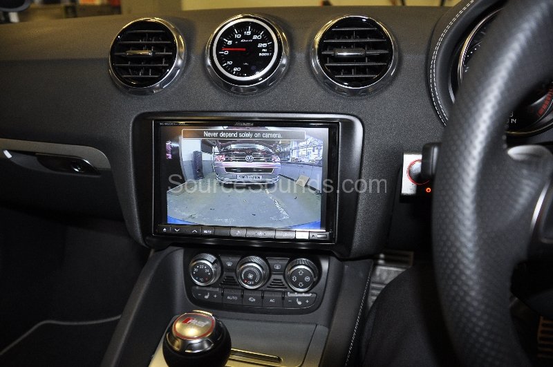 audi-tt-rs-2012-reverse-camera-upgrade-007
