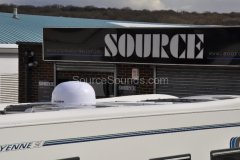 autotrail-motorhome-2007-solar-panel-and-satellite-dish-005