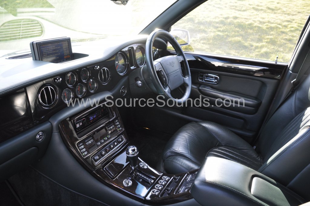Bentley Arnage 2001 stereo upgrade 004.JPG