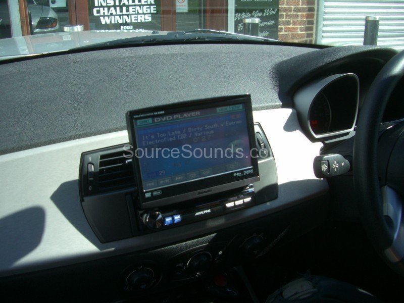 BMW_z4_audio_upgrade_Car_Audio_Sheffield_Source_Sounds14
