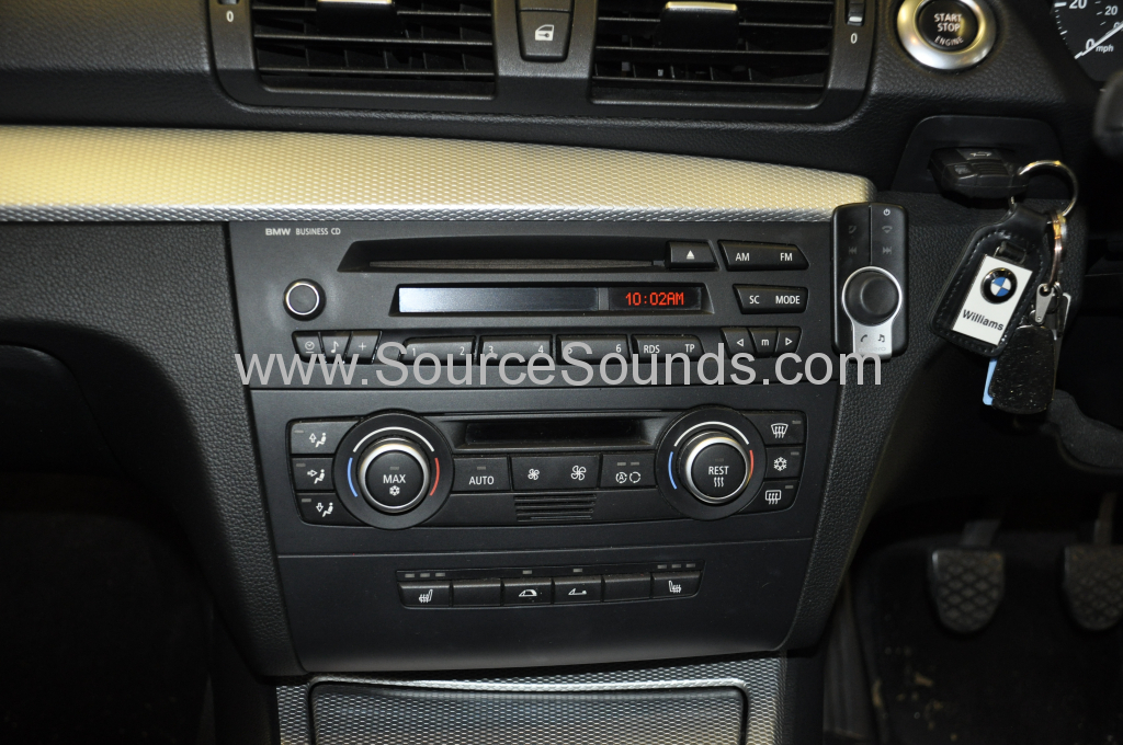 BMW 1 Series 2008 DAB upgrade 002