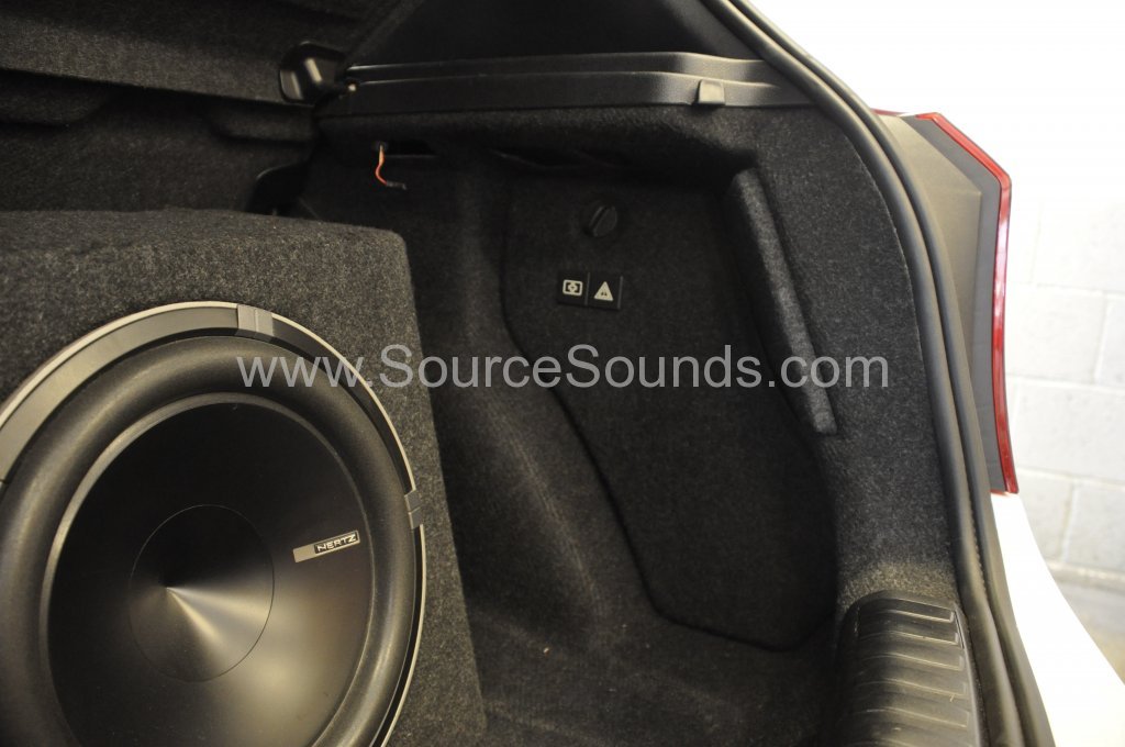 BMW 1 Series 2009 audio upgrade 005