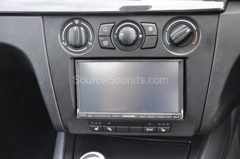 bmw-1-series-2009-reverse-camera-003