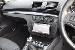 bmw-1-series-2009-reverse-camera-007