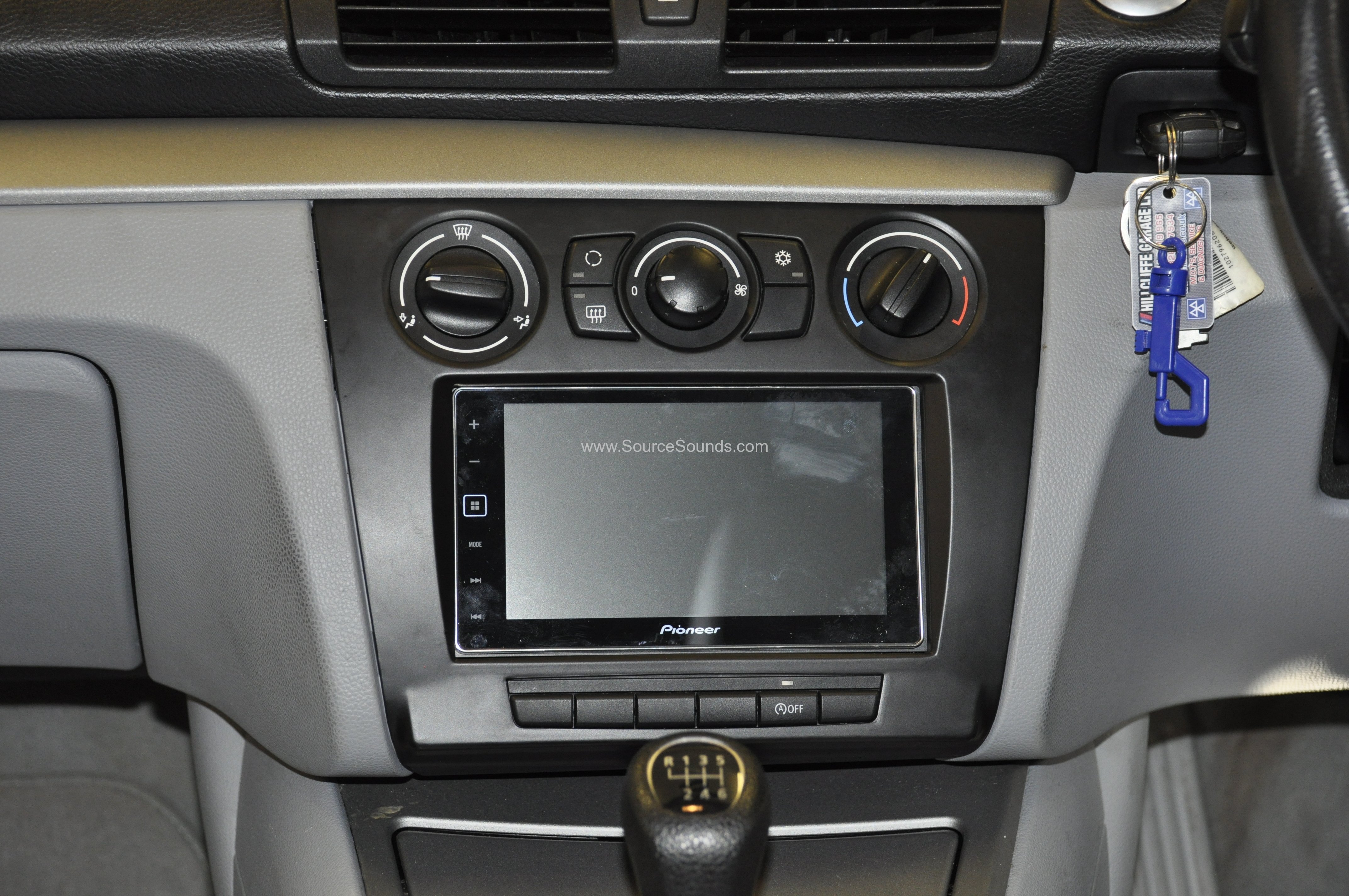 BMW 1 Series 2010 Car Play upgrade 004