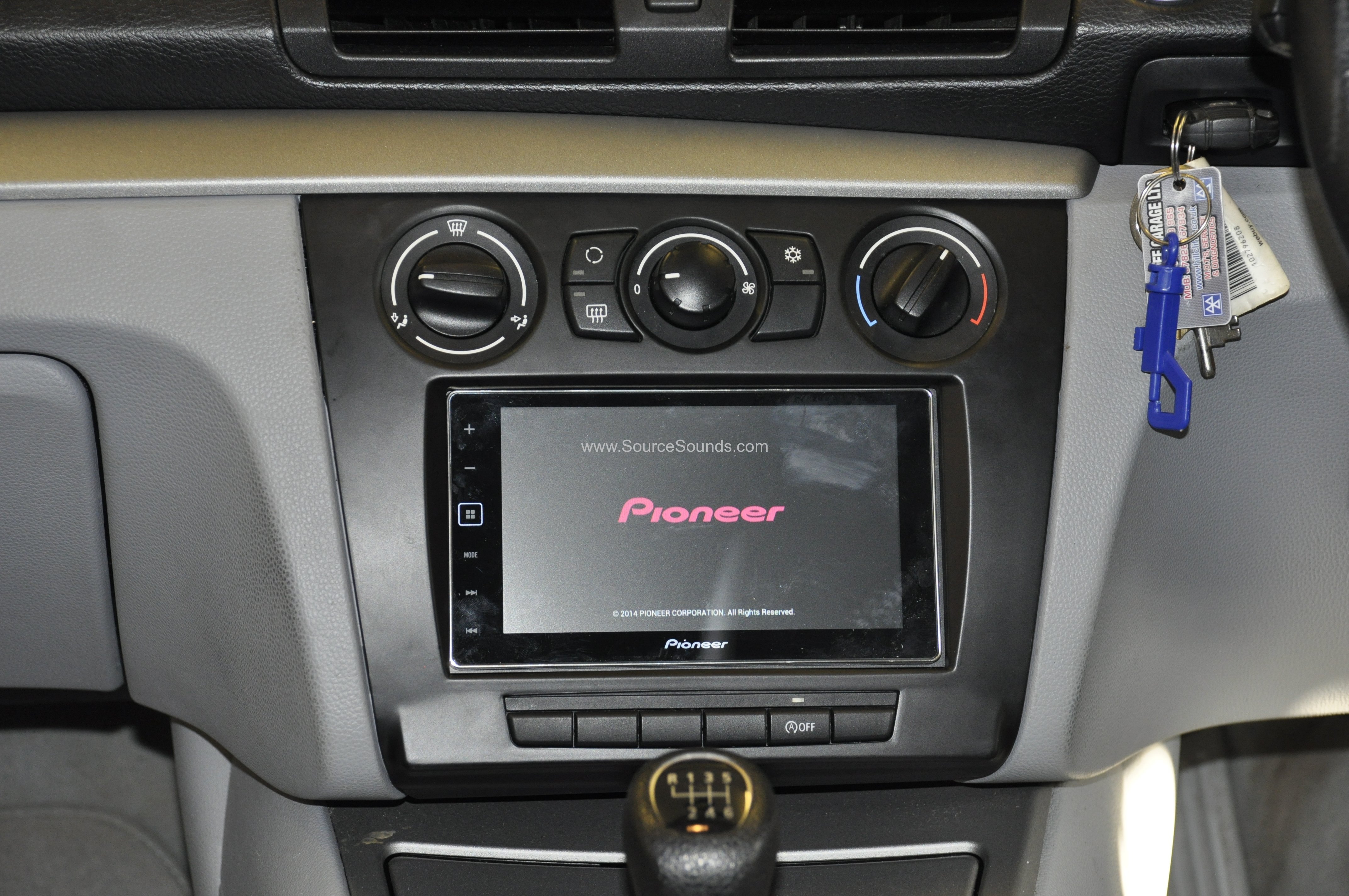 BMW 1 Series 2010 Car Play upgrade 005