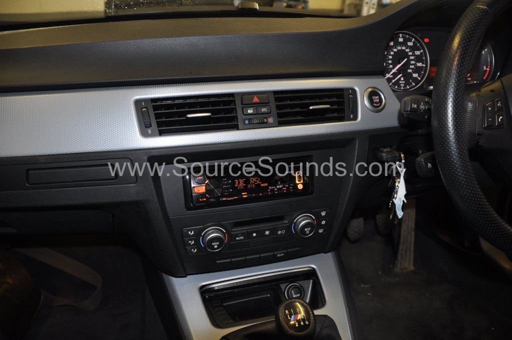 BMW 3 Series 2007 DAB upgrade 005