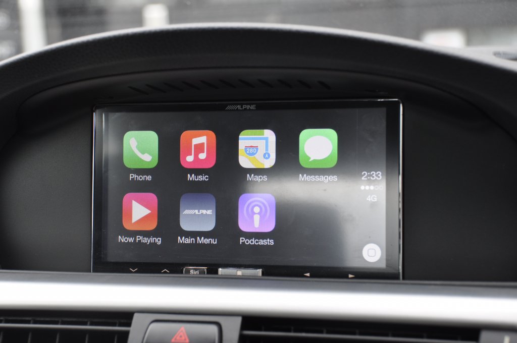 BMW 3 Series 2010 custom dashboard Alpine 005.JPG