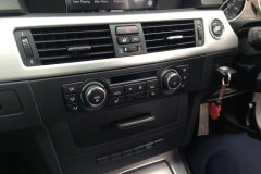BMW 3 Series 2010 custom dashboard Alpine 012.JPG