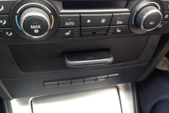 BMW 3 Series 2010 custom dashboard Alpine 013.JPG