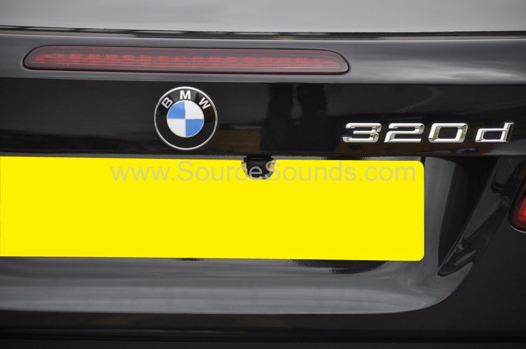 BMW 3 Series Cabriolet 2012 reverse camera upgrade 003