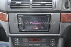 BMW 5 Series 2000 reverse camera upgrade 004