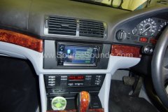 BMW 5 Series E39 2002 navigation upgrade 003