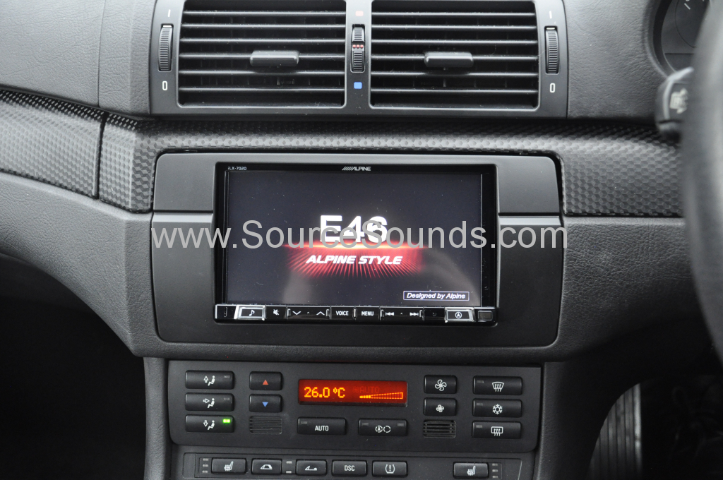 BMW E46 2005 alpine ilx702d e49 004