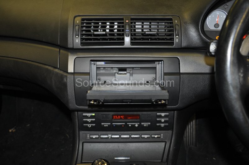 bmw-m3-e46-cabriolet-double-din-navigation-upgrade-003 bmw-m3-e46-cabriolet-double-din-navigation-upgrade-003