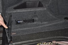 bmw-m5-2006-headrest-screen-upgrade-013