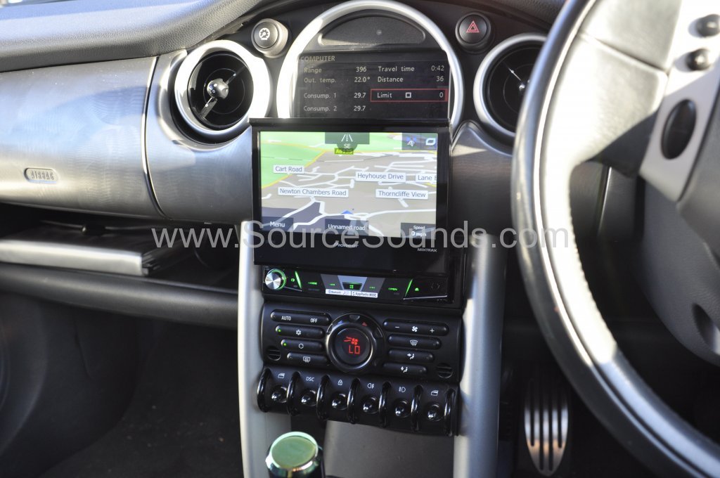 BMW Mini 2002 navigation upgrade 005