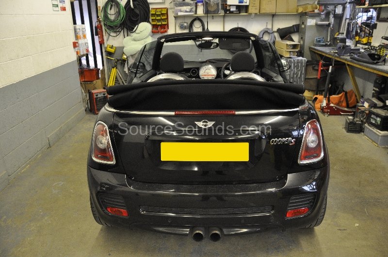 bmw-mini-cooper-s-cabriolet-2009-audio-upgrade-002