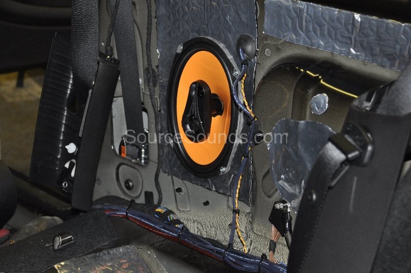 bmw-mini-cooper-2010-audio-upgrade-019