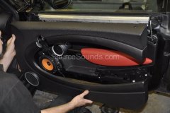 bmw-mini-cooper-2010-audio-upgrade-014