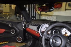 bmw-mini-cooper-2010-audio-upgrade-016