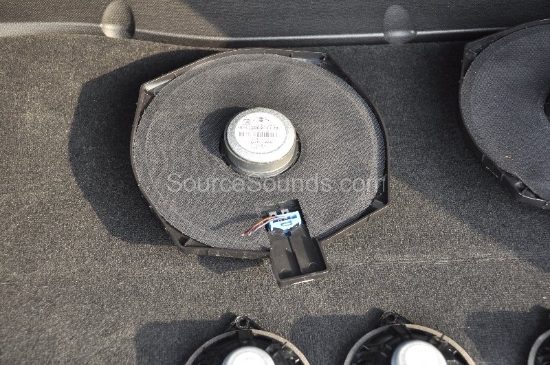 bmw-mini-cooper-works-2012-audio-upgrade-005 bmw-mini-cooper-works-2012-audio-upgrade-005