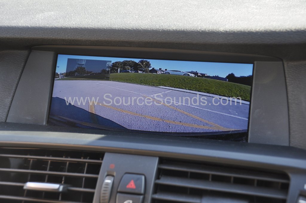 BMW x3 2011 reverse camera upgrade 006