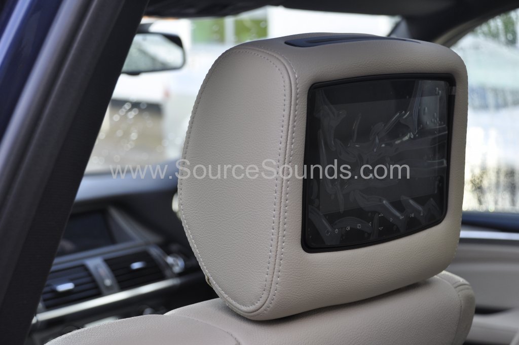 BMW X5 2010 rosen headrest upgrade 008