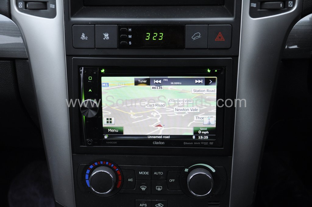 Chevrolet Captiva 2010 reverse camera upgrade 006