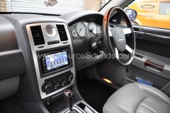 Chrysler 300c 2007 navigation upgrade 004